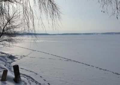 zamarznięte-jezioro-Mazury